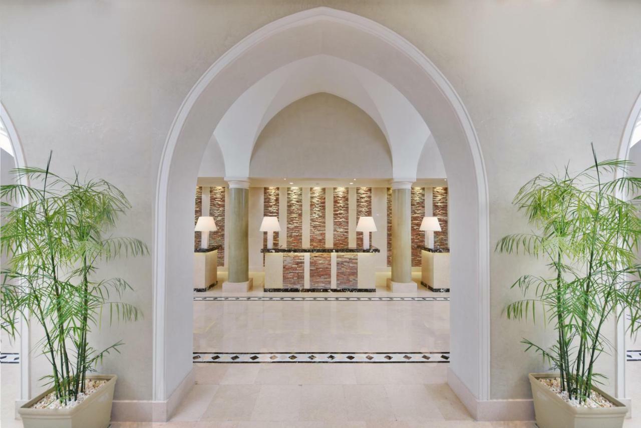 Jaz Mirabel Resort Шарм ел-Шейх Екстериор снимка The lobby of the hotel